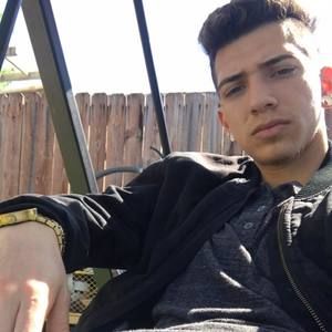 Meet your Posher, Eric